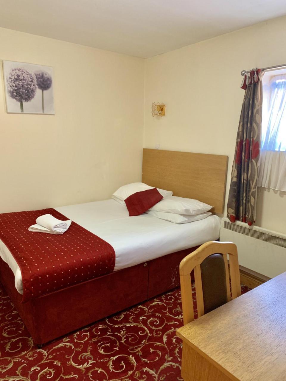 Britannia Inn Hotel Ilford Kültér fotó